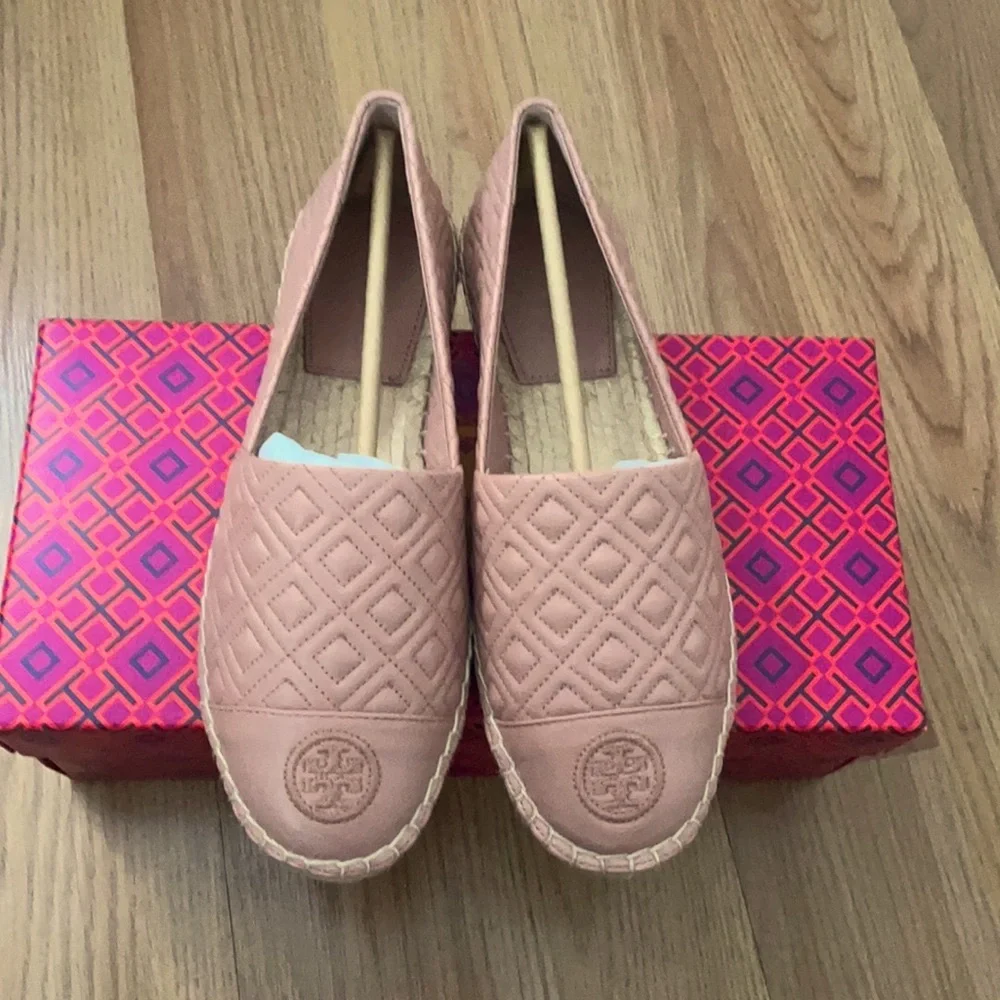 Tory Burch Quilted Flat Easpdrille